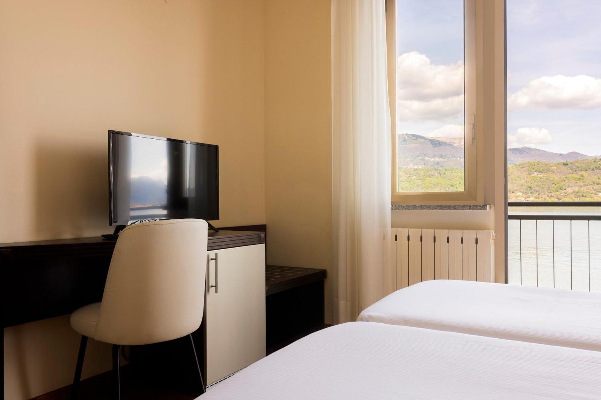 Hotel Carillon Baveno Esterno foto