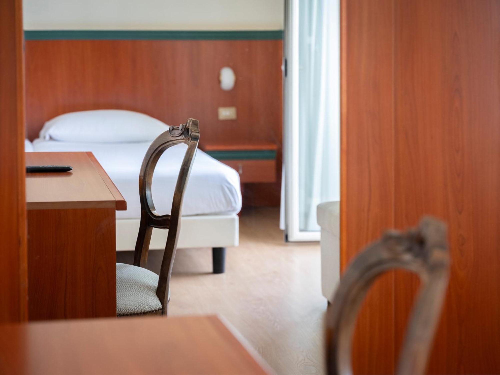 Hotel Carillon Baveno Esterno foto
